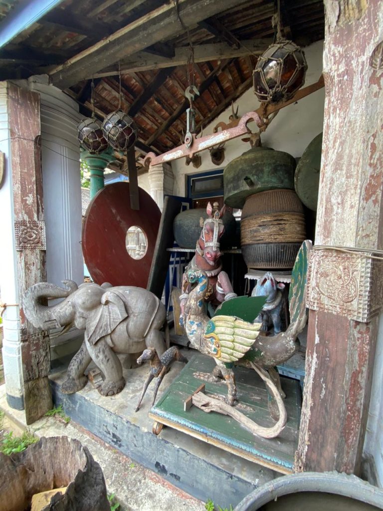 Антиквариат по-азиатски или обзор «лавки древностей» на Шри-Ланке